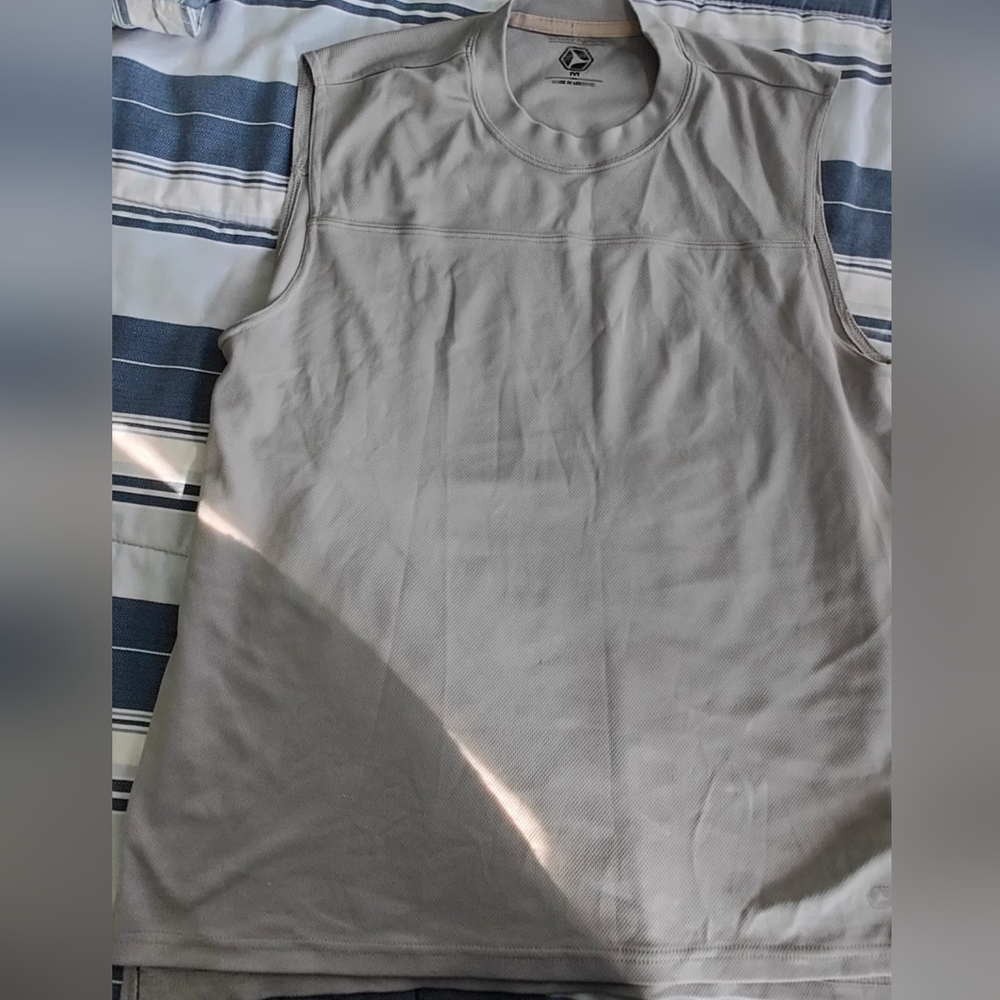 Men's shirt